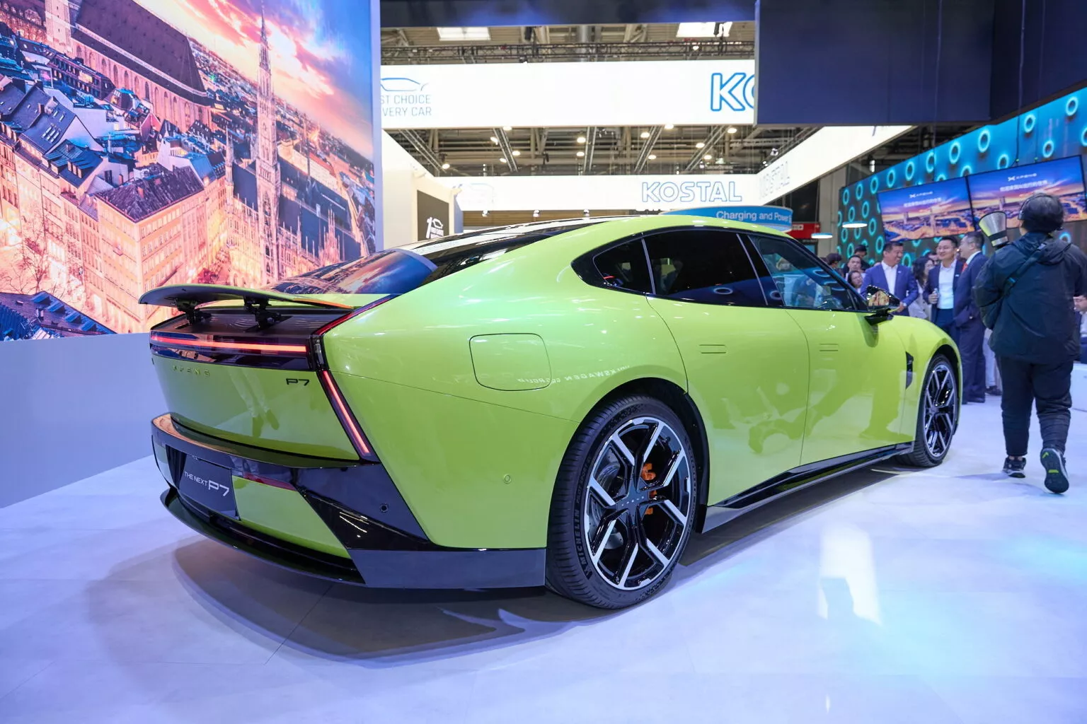 Xpeng P7