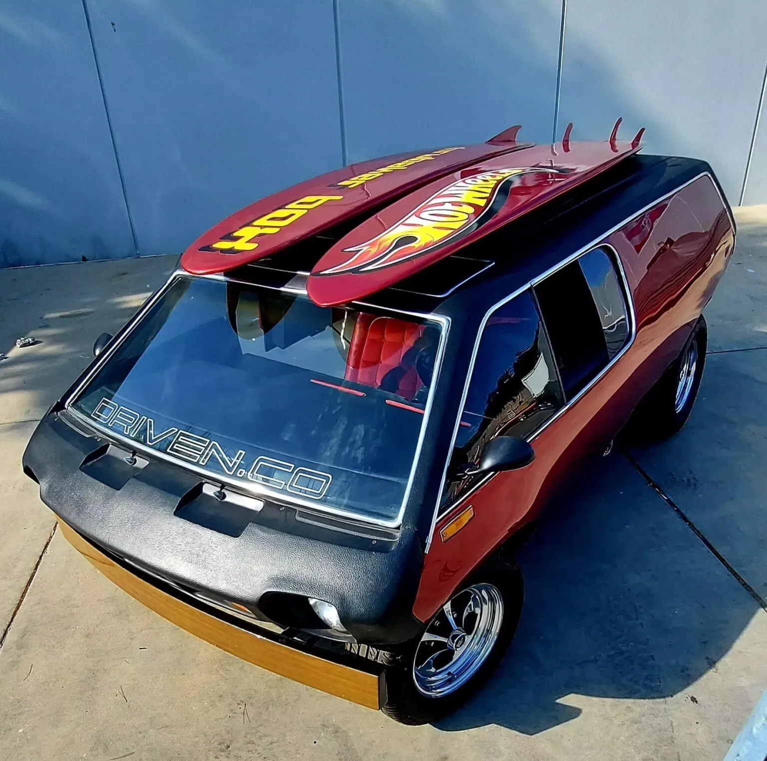 Automecca Sports Van