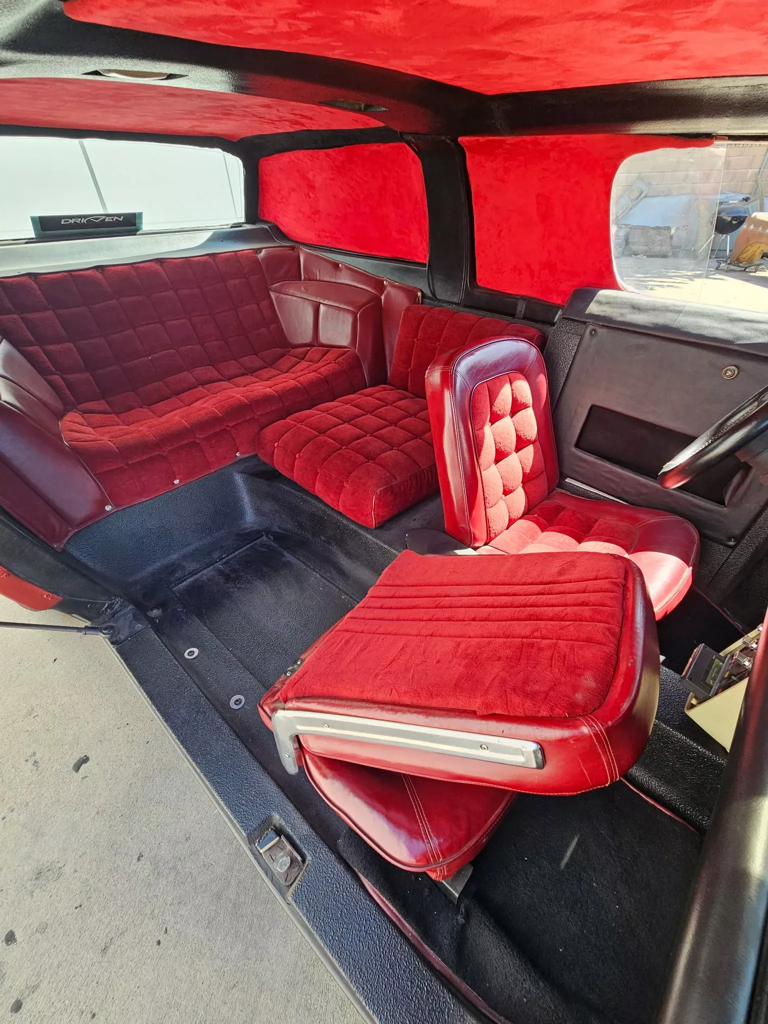 Automecca Sports Van