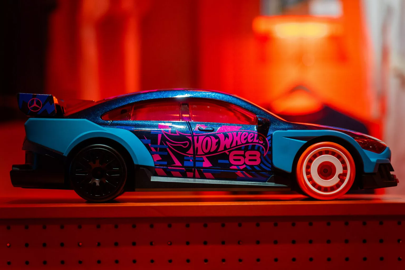 Mercedes-Benz จับมือกับ Hot Wheels