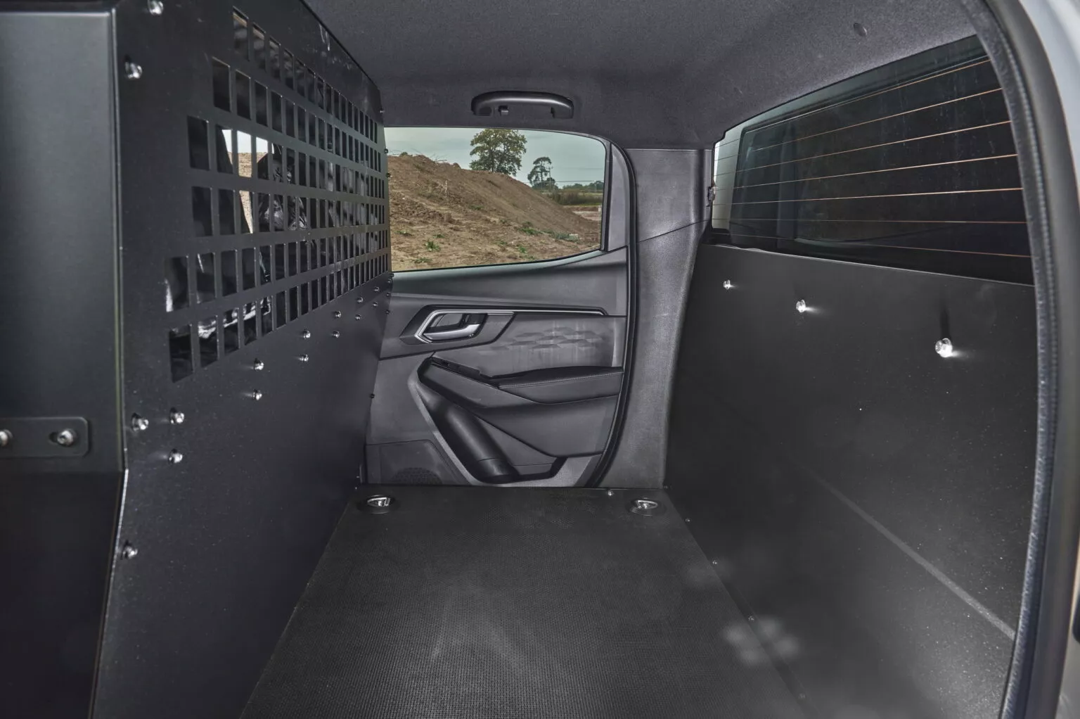 Isuzu D-Max V-Cross Commercial