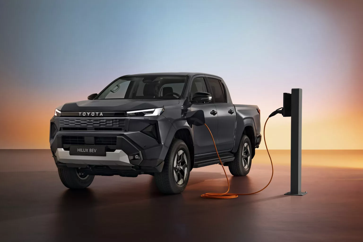 Toyota เปิดตัวกระบะไฟฟ้า Hilux EV สำหรับยุโรป จุดเริ่มต้นของยุคใหม่