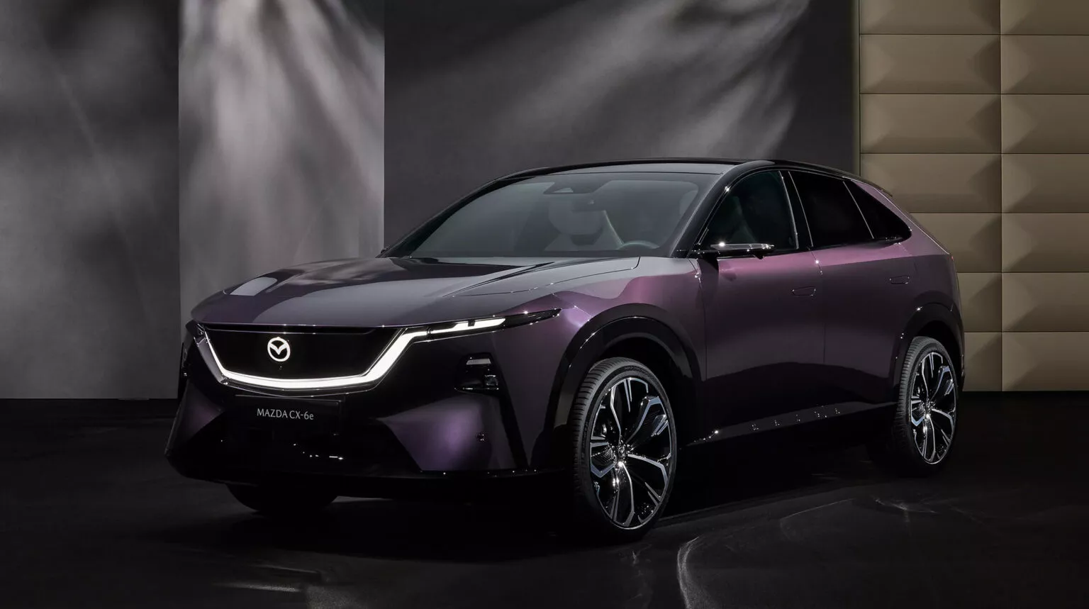 Mazda ชะลอรถไฟฟ้ารุ่นใหม่ เผยอาจเลื่อนเปิดตัวไปถึงปี 2029 หลังดีมานด์ EV ต่ำกว่าคาด