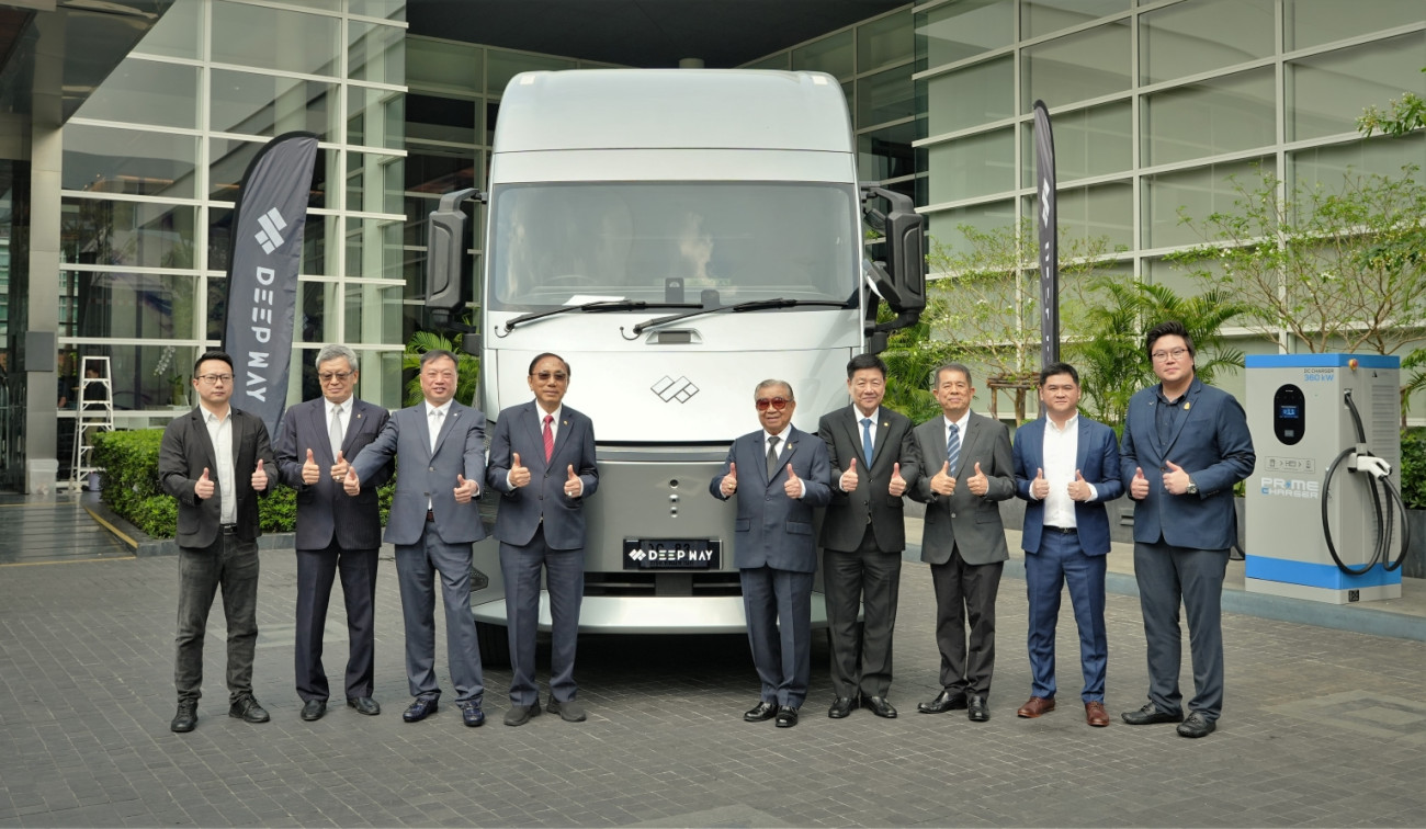 Prime E Truck ผนึกกำลัง DeepWay แบรนด์หัวลากไฟฟ้าล้ำสมัย พลิกโฉมโลจิสติกส์ไทย เปิดตัวรถหัวลากไฟฟ้าอัจฉริยะรุ่นใหม่ DeepWay Star 6x4