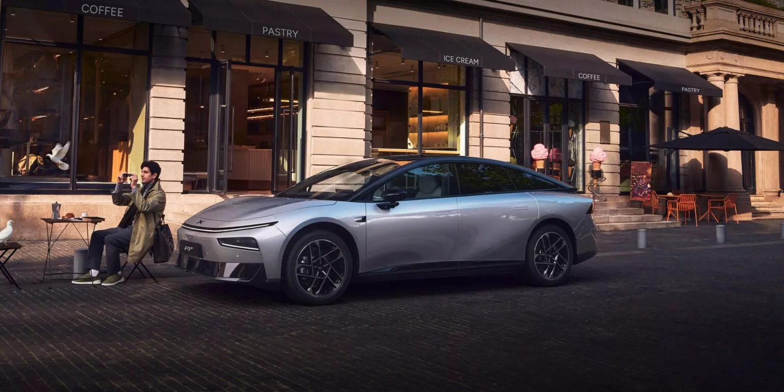 พันธมิตรจีนของ VW รุกยุโรปเต็มตัว Xpeng เปิดเกมรถไฟฟ้าราคาถูกกว่า หวังโค่น ID.7