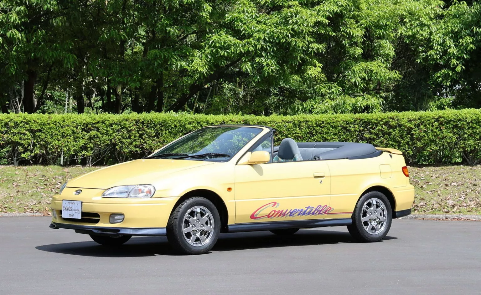 Toyota ปลุกชีพรถเปิดประทุนที่หลายคนลืมไปแล้ว กับ Cynos Convertible ยุค 90s จากพิพิธภัณฑ์โตโยต้า