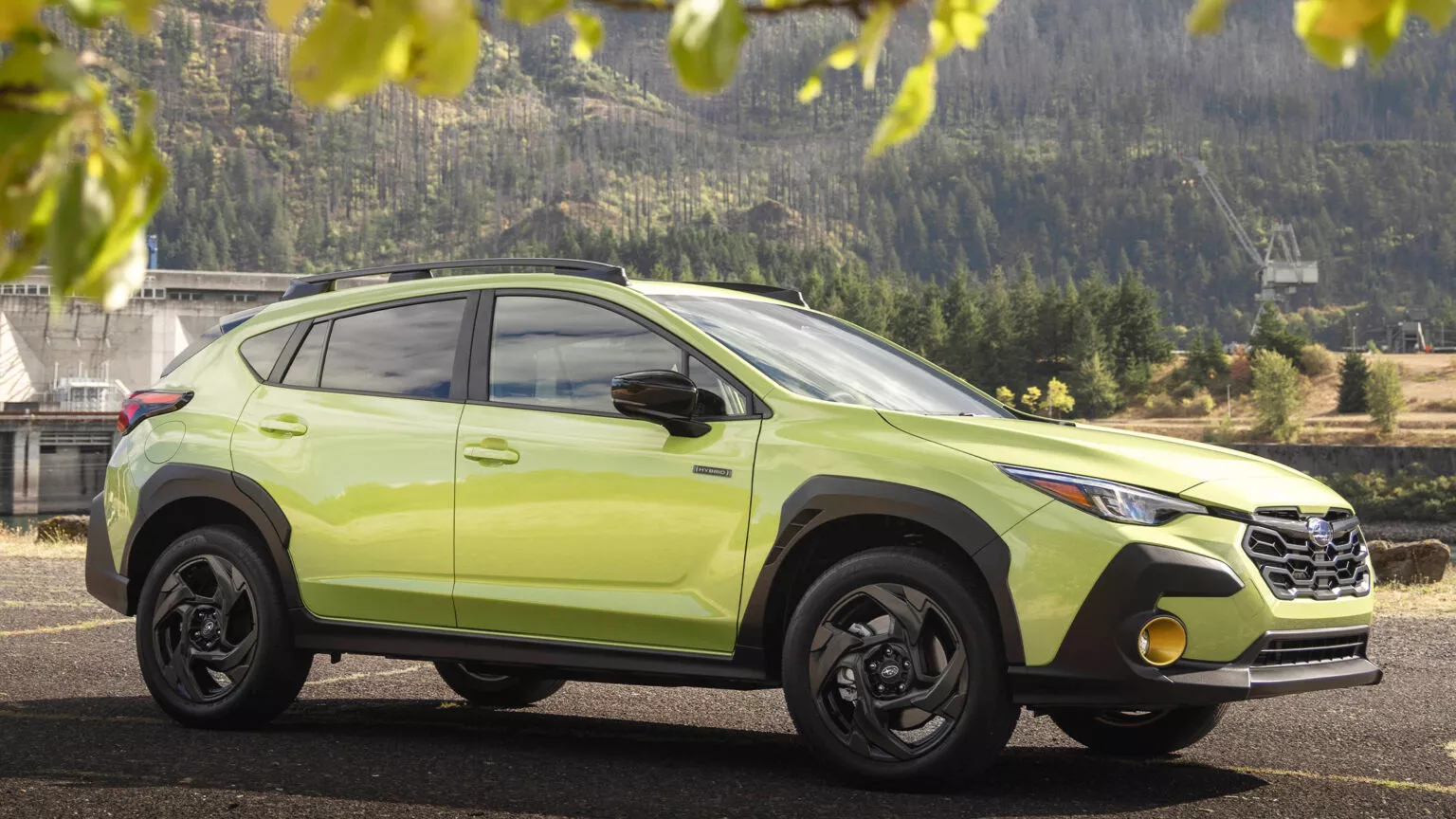 Subaru เรียกคืน Crosstrek Hybrid และ Forester Hybrid กว่า 70,000 คัน