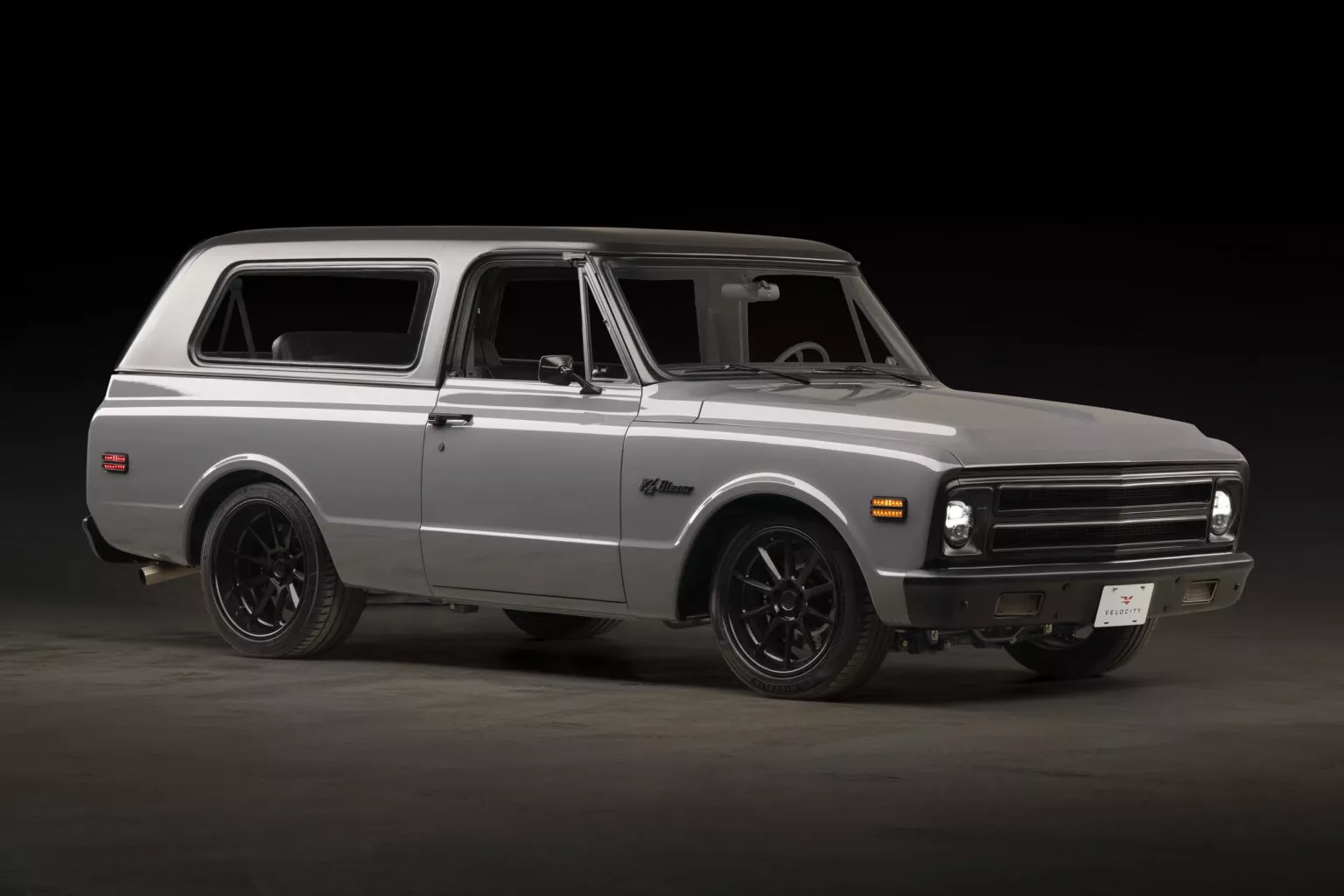 Chevrolet K5 Blazer Restomod ปี 1972 แปลงโฉมใหม่ พลัง V8 460 แรงม้า