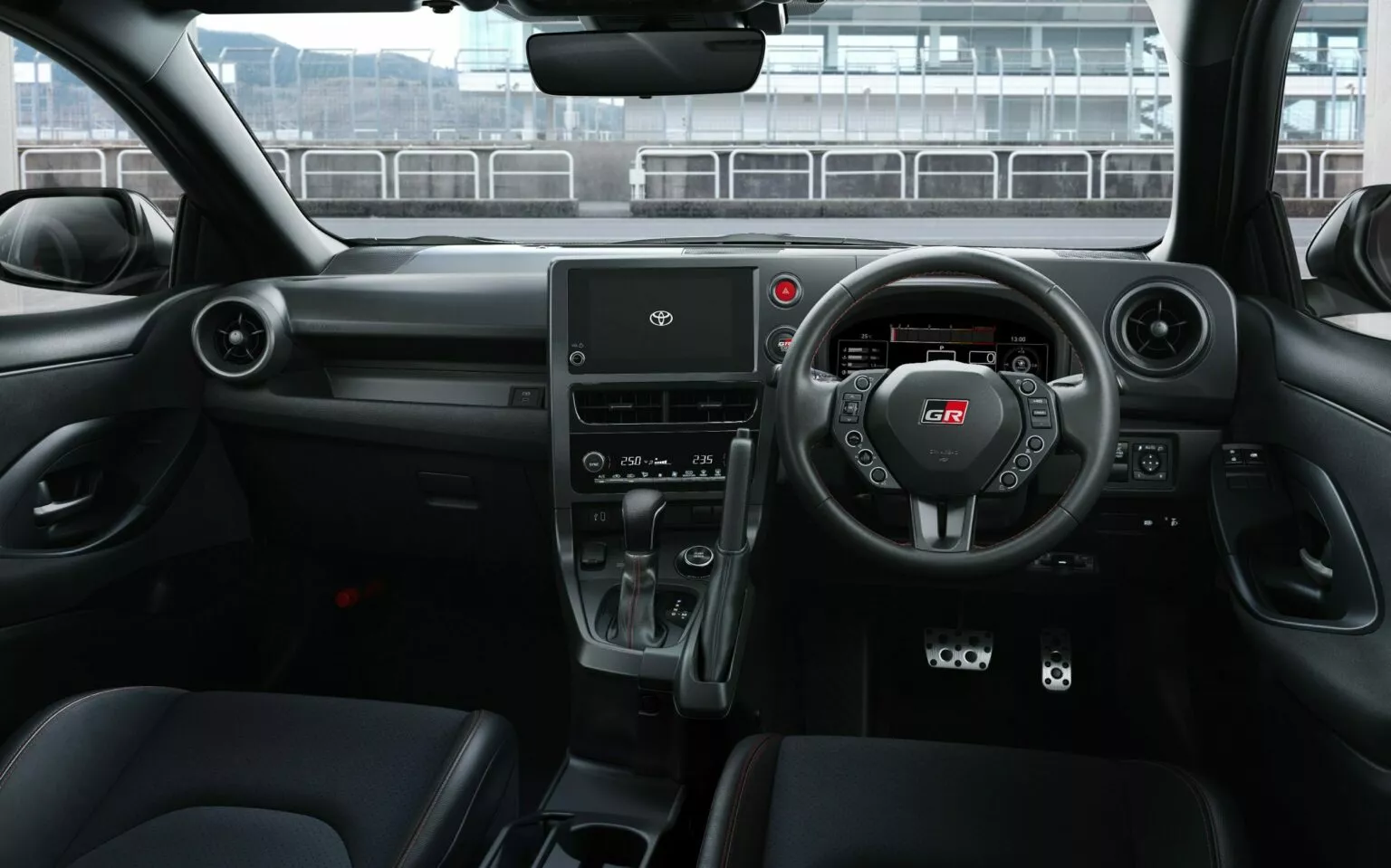 Toyota GR Yaris อัปเดตปี 2026 ปรับพวงมาลัยใหม่และยางสมรรถนะสูง