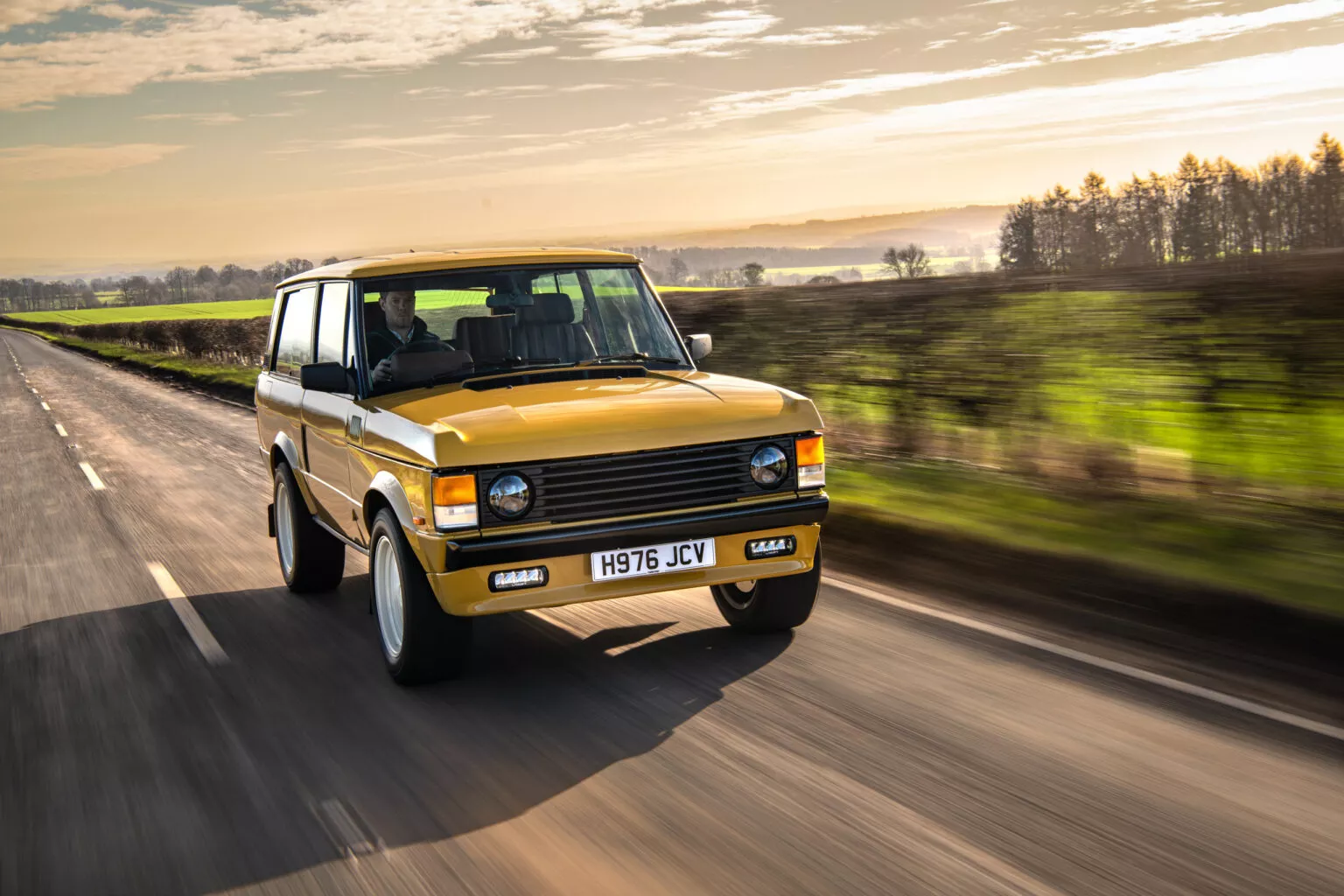 Twisted ปลุกตำนาน 2 ประตู Range Rover Classic ใหม่ อัด V8 500 แรงม้า ราคาแตะ 16 ล้านบาท