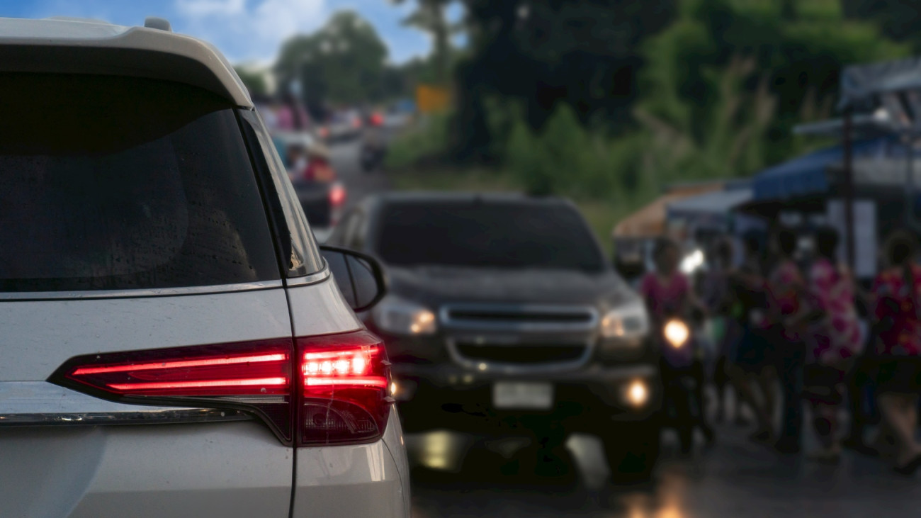 ทำไมการปกป้องเครื่องยนต์จึงสำคัญในการขับขี่ช่วงสงกรานต์ Mobil 1™ และ Mobil Super™ ช่วยดูแลเครื่องยนต์