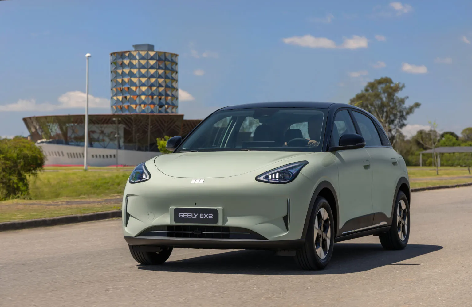 Ford จ่อขายไลน์ผลิตในสเปนให้ Geely เปิดทางรถจีนผลิตยุโรป เลี่ยงภาษี EV
