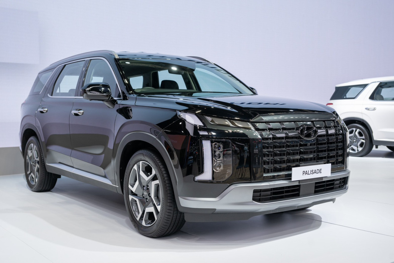 เปิดเทอมนี้คุ้ม x2! กับข้อเสนอ “Hyundai Back to School” ลดสูงสุด 400,000 บาท(1) แถมบัตรเติมน้ำมันสูงสุด 70,000 บาท(3)  จองและรับรถตั้งแต่วันนี้ – 31 พ