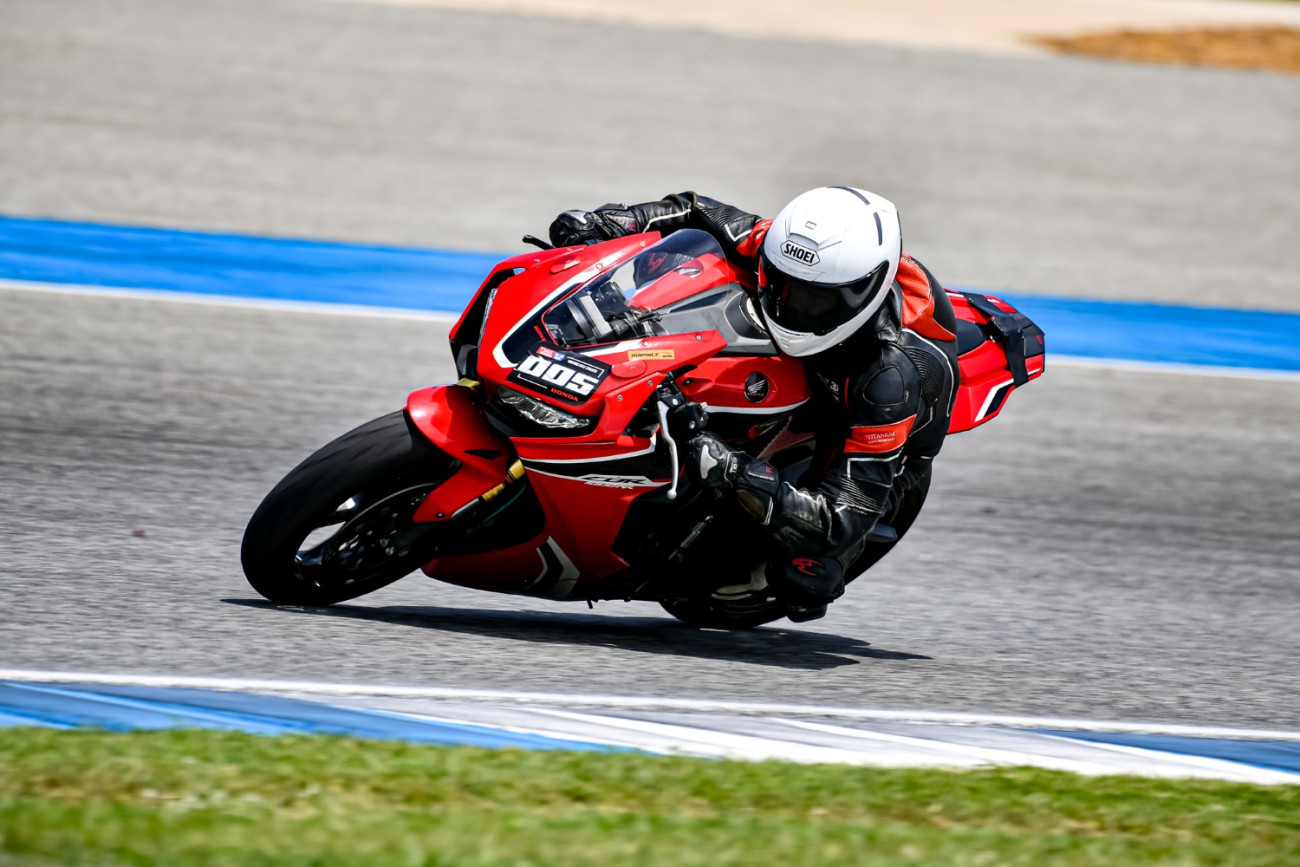 เร็วในสนามอย่างปลอดภัย! ฮอนด้าบิ๊กไบค์ ยกระดับทักษะนักขี่ไทย ผ่าน Track Xperience & CBR Trophy 2026 สร้างคอมมูนิตี้บิ๊กไบค์คุณภาพ