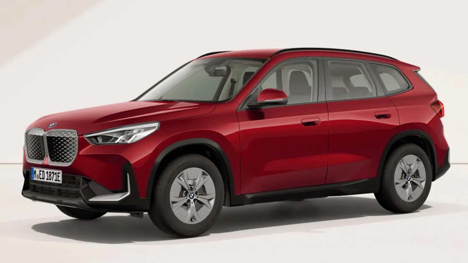 BMW เจอปัญหา “ล้อขาดตลาด” จนต้องหยุดผลิต iX1 บางรุ่น ลูกค้าบางคนอาจต้องรอรถถึงเดือนตุลาคม