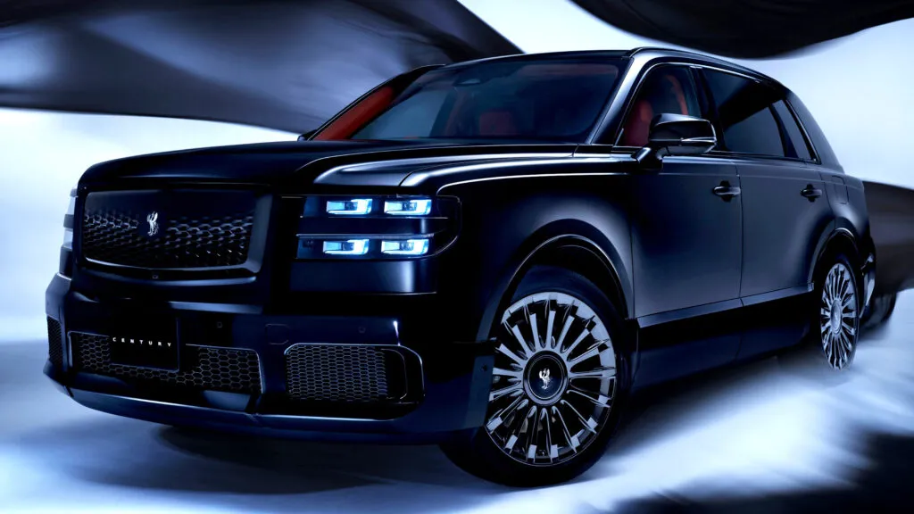Toyota Century SUV กลายเป็น “ของหายากราคาแรง” ในรัสเซีย หลังผู้นำเข้าอิสระตั้งราคาทะลุ 30 ล้านบาท
