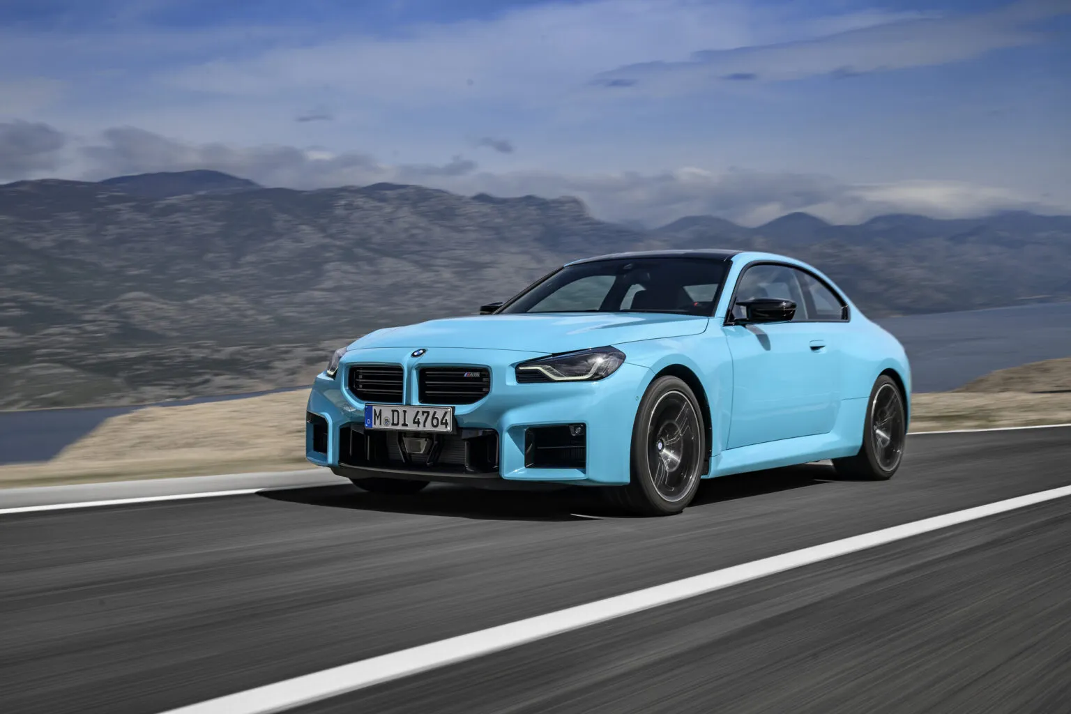 ครั้งแรกของโลก BMW M2 xDrive ระบบขับเคลื่อนสี่ล้อทรงพลังที่เปลี่ยนเป็นขับหลังได้ด้วยปุ่มเดียว