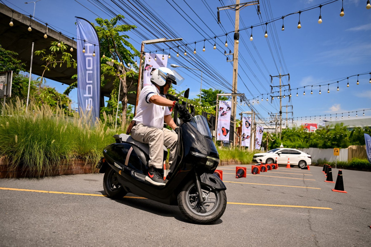 ครั้งแรก! ของผู้ขับขี่ New Honda UC3 กับการรวมพลผู้ใช้จริง ในงาน “Honda UC3 Society First Meet” สัมผัสประสบการณ์สุดเอ็กซ์คลูซีฟ เชื่อมต่อไลฟ์สไตล์คนยุ