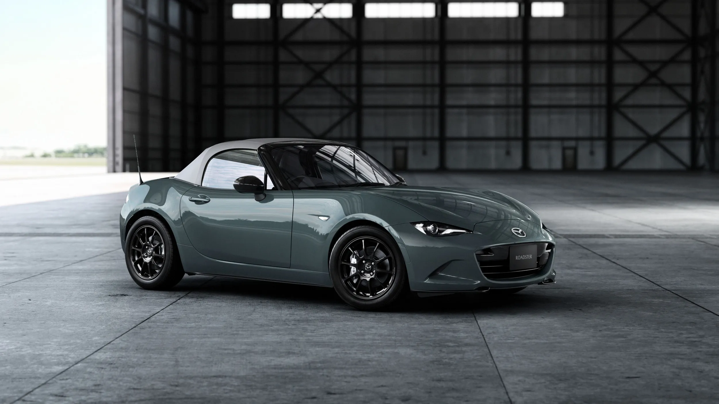 Mazda ปรับทัพ MX-5 รุ่นใหม่ในญี่ปุ่น ปรับท่อไอเสียให้เงียบลงตามกฎหมายใหม่ พร้อมเสริมระบบดักเสียงจำลองความเร้าใจในห้องโดยสาร