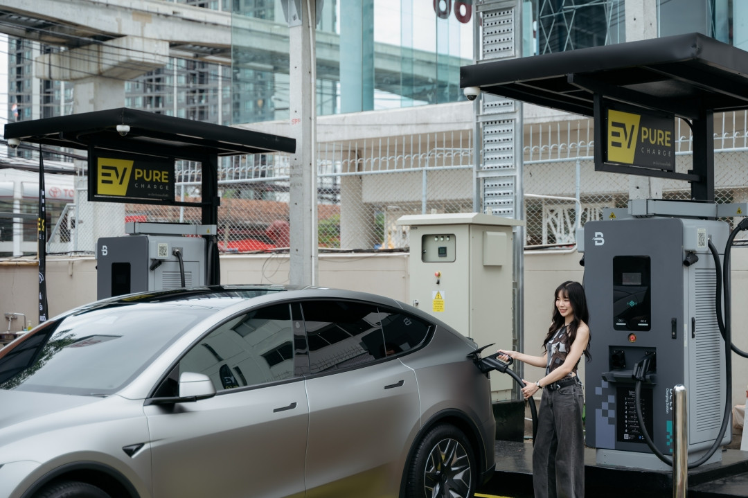 สเลย์ทริกซ์ จับมือ เพียวชาร์จ เปิด สถานี EV PURE CHARGE แจ้งวัฒนะ 43 ชูชาร์จเร็ว 180kW พร้อมโปร 6.5 บาท/kWh นาน 3 เดือน ผ่าน EleXA