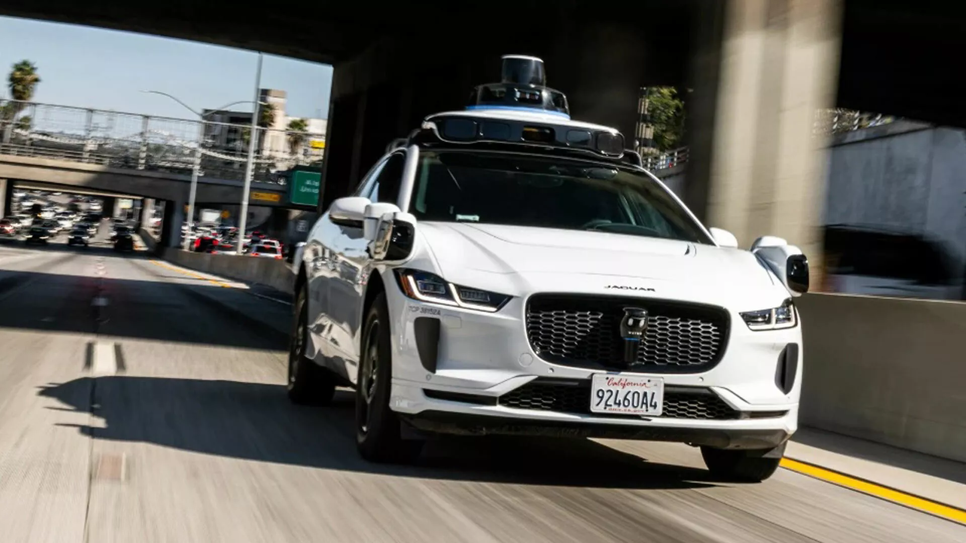 วิจัยชี้รถไร้คนขับ Waymo ปลอดภัยกว่ามนุษย์ ปล่อยสถิติอุบัติเหตูลดลง 68 เปอร์เซ็นต์