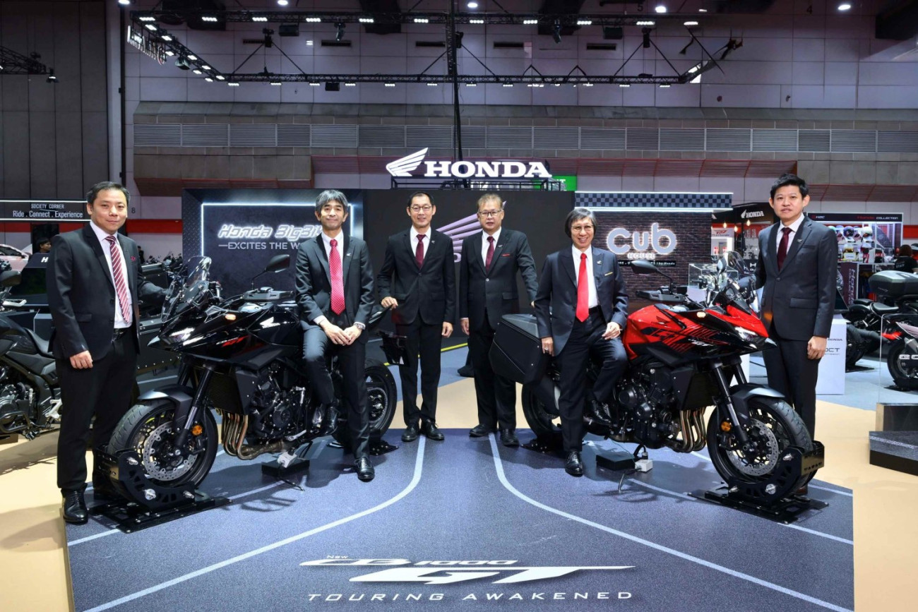 New Honda CB1000GT สปอร์ตทัวร์ริ่ง 4 สูบ ถ่ายทอดเทคโนโลยีจาก CBR Fireblade พร้อม New Honda Monkey EX Custom Edition ในงาน BIG MOTOR SALE 2026