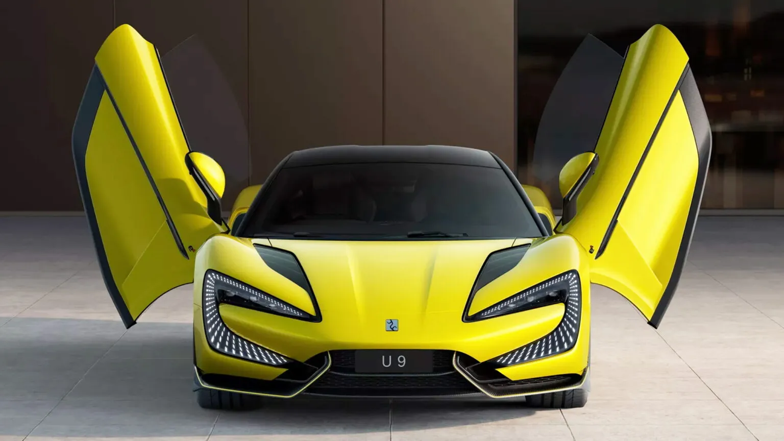 บอสใหญ่ Lamborghini ชี้ชัด ซูเปอร์คาร์ไฟฟ้าจากจีนยังขาดสิ่งที่สำคัญที่สุด นั่นคือ เสียงเครื่องยนต์ และ อารมณ์การขับขี่