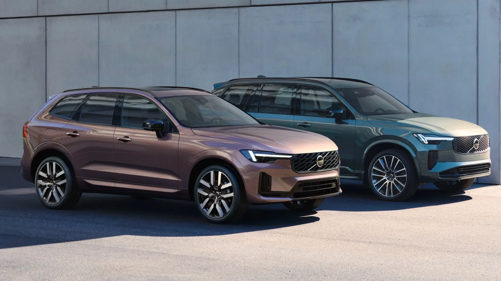 Volvo ปรับโฉม XC60 และ XC90 Long-Range เพิ่มแบตเตอรี่ใหญ่ขึ้น วิ่งไฟฟ้าบริสุทธิ์ไกลสูงสุด 200 กิโลเมตร