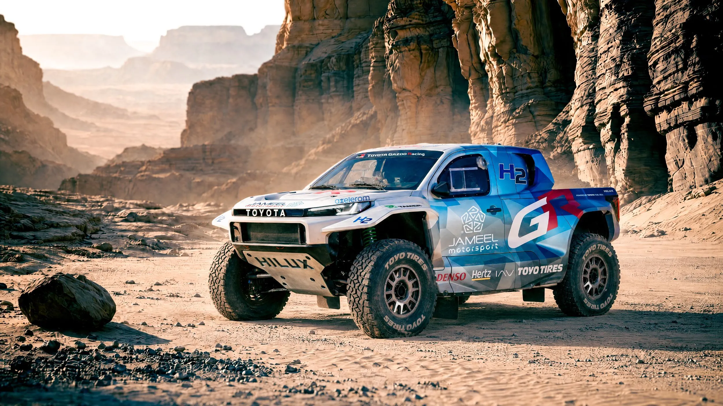 เปิดตัว DKR GR FC Hilux ตัวลุยหักปากกาเซียนพลัง Fuel Cell เตรียมสู้ศึก Dakar Rally แบบไร้น้ำมันแม้แต่หยดเดียว