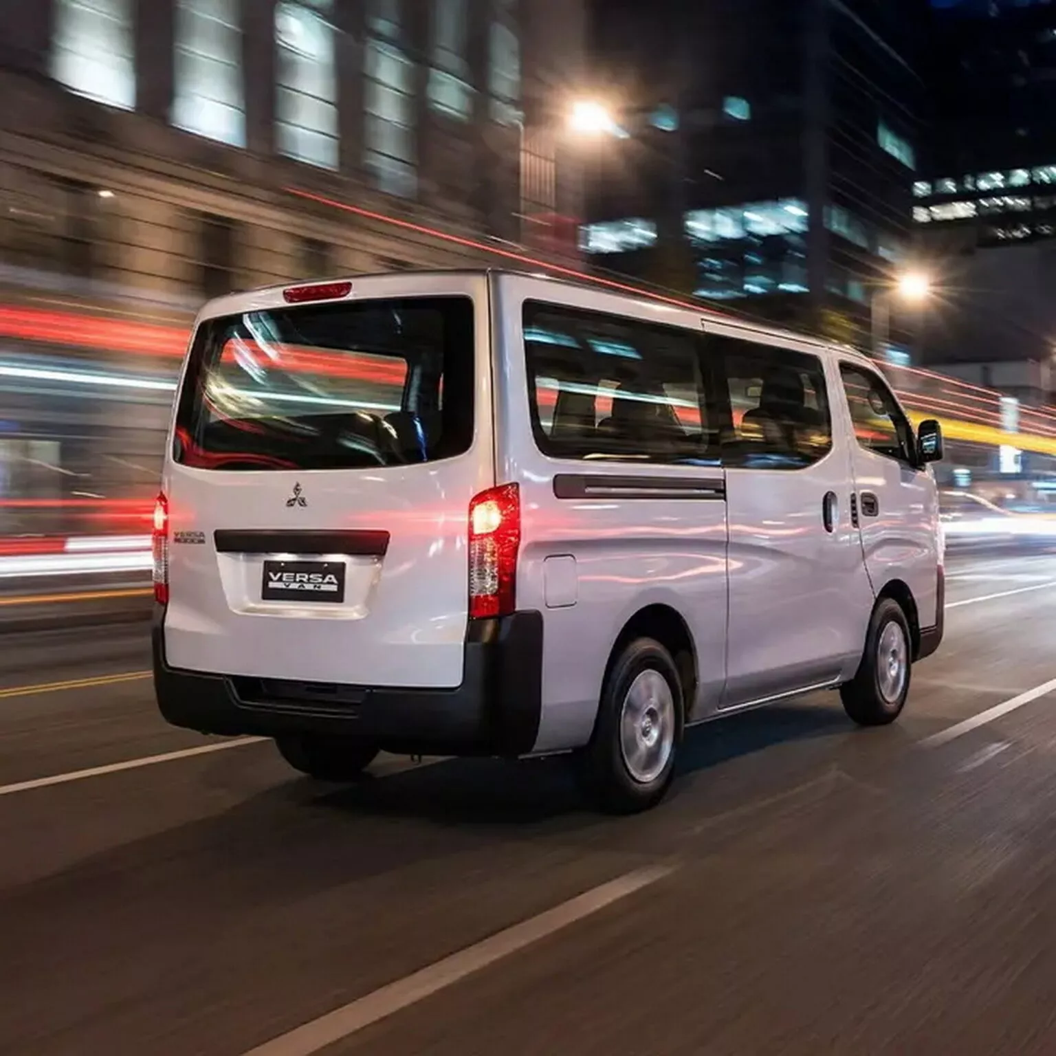 Mitsubishi Versa Van