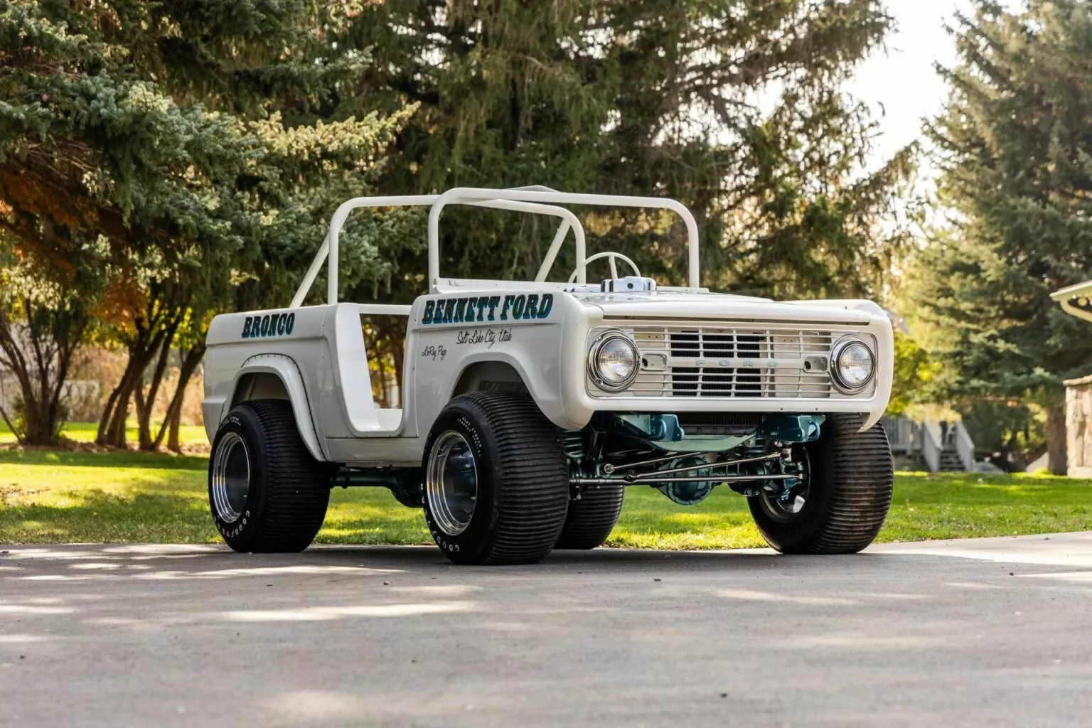 Ford Bronco 