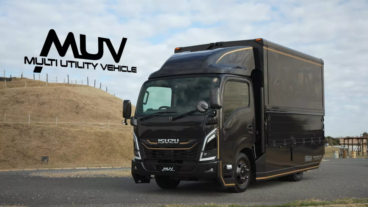  Isuzu Elf Multi Utility Vehicle