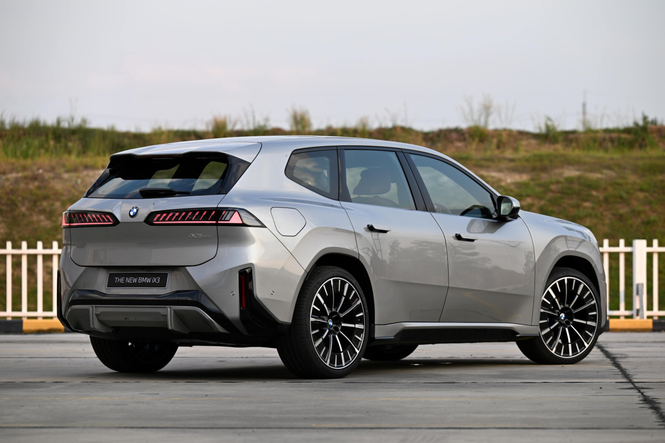  BMW iX3 50 xDrive M Sport 