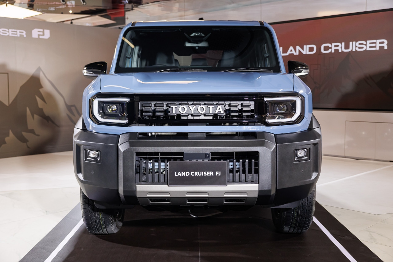 TOYOTA LAND CRUISER FJ