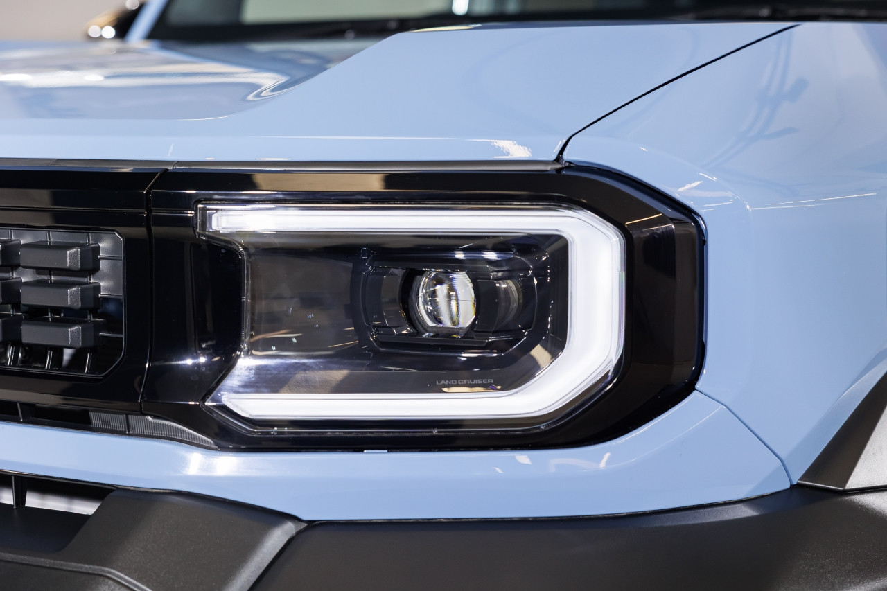 TOYOTA LAND CRUISER FJ