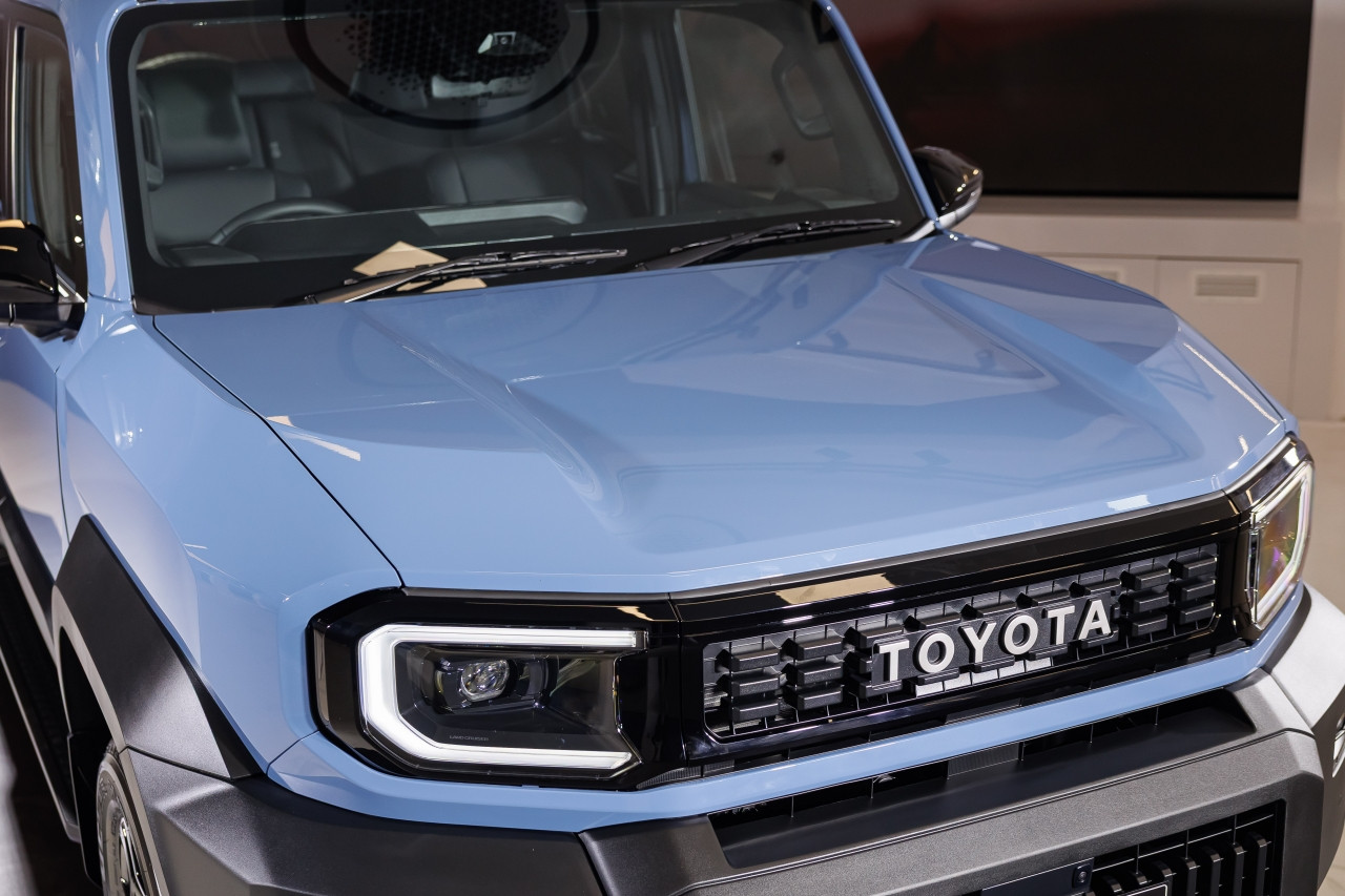 TOYOTA LAND CRUISER FJ