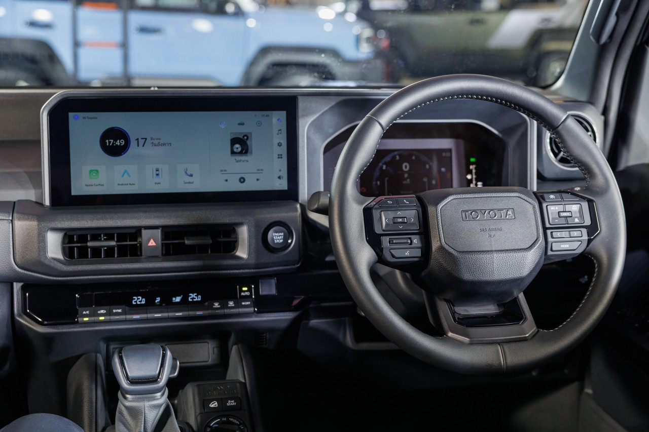 TOYOTA LAND CRUISER FJ