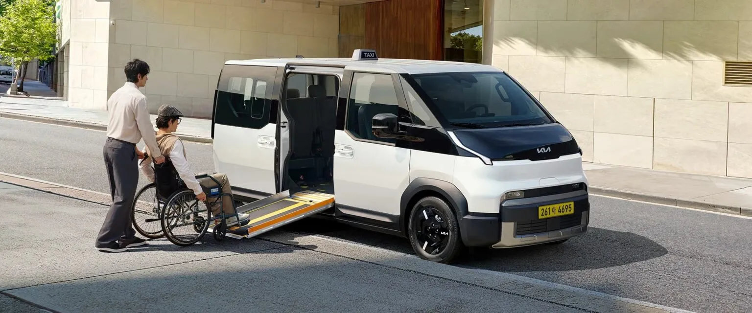 Kia PV5 Taxi Concept 