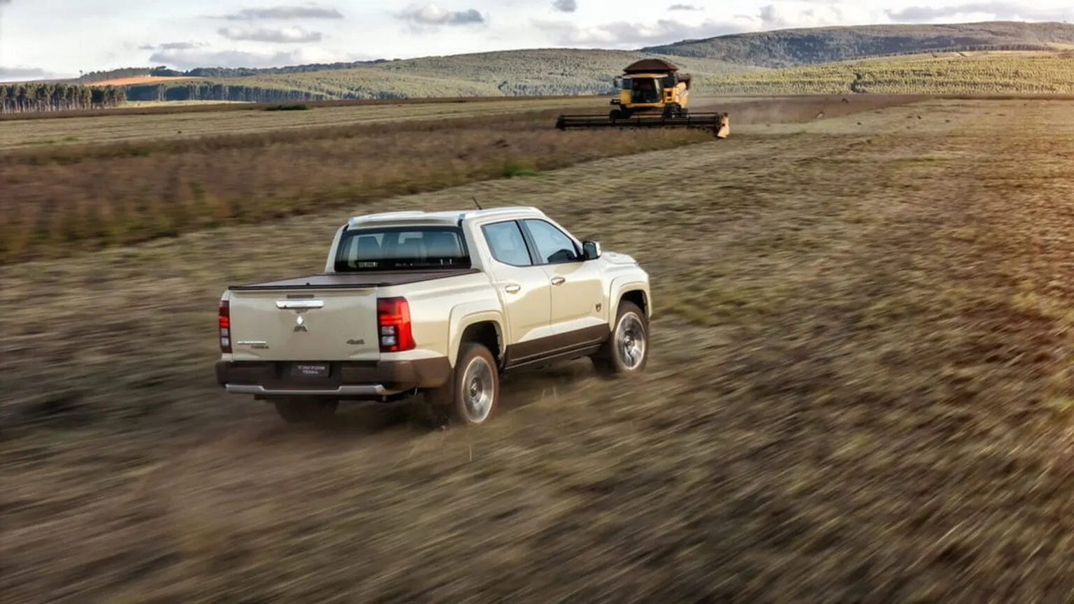Mitsubishi Triton Terra