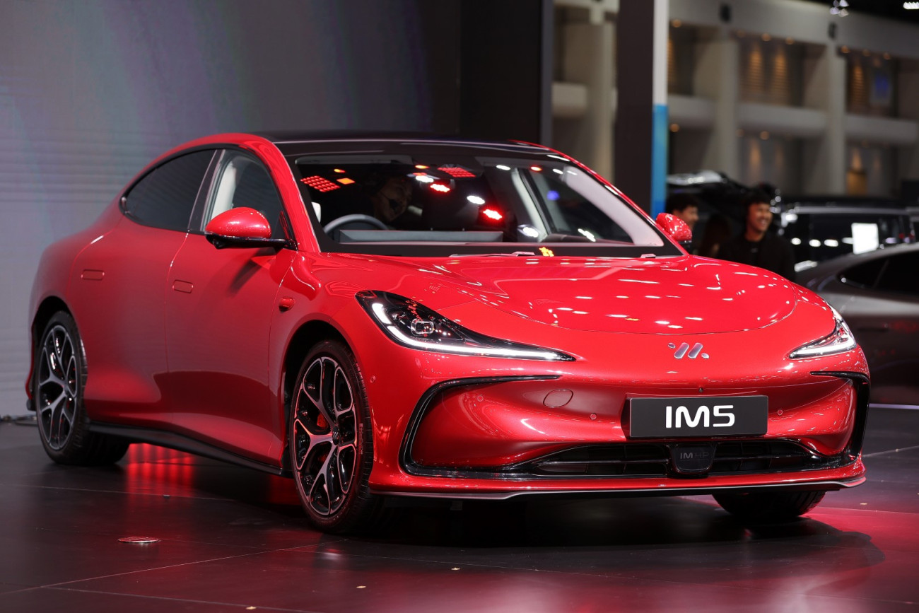 MG