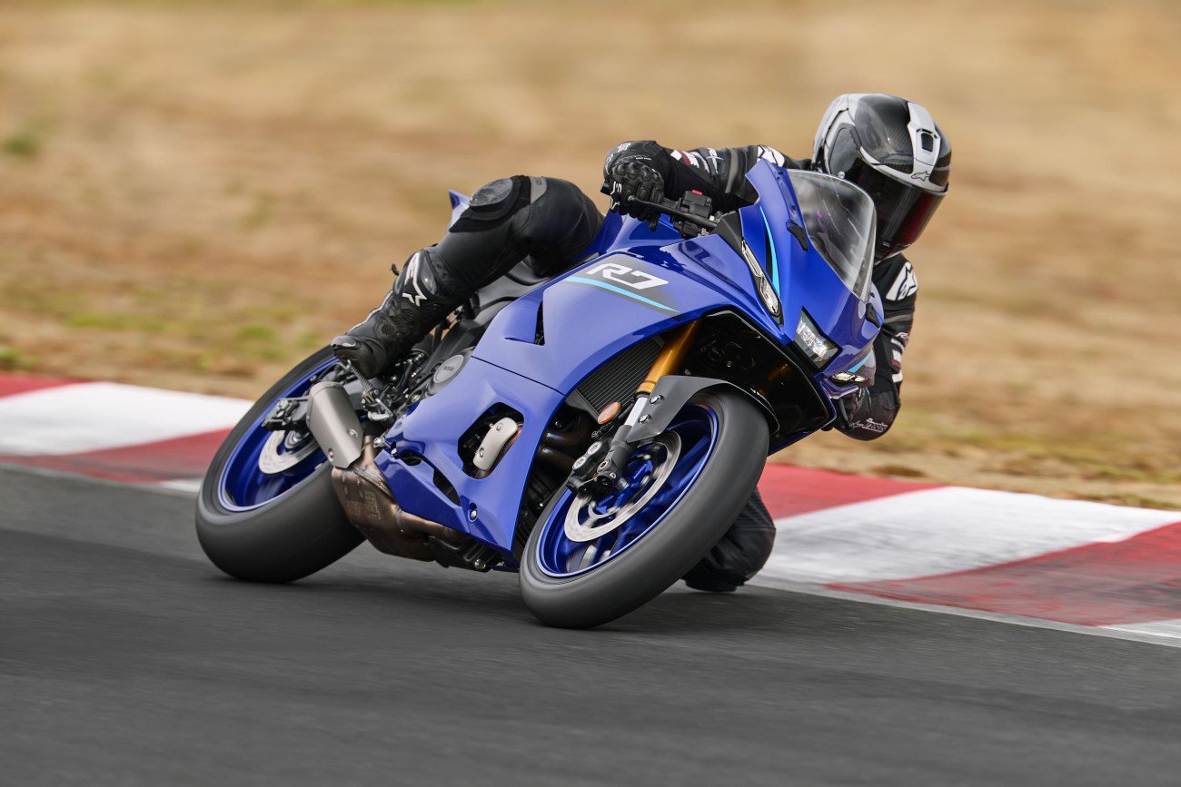 YAMAHA YZF-R7