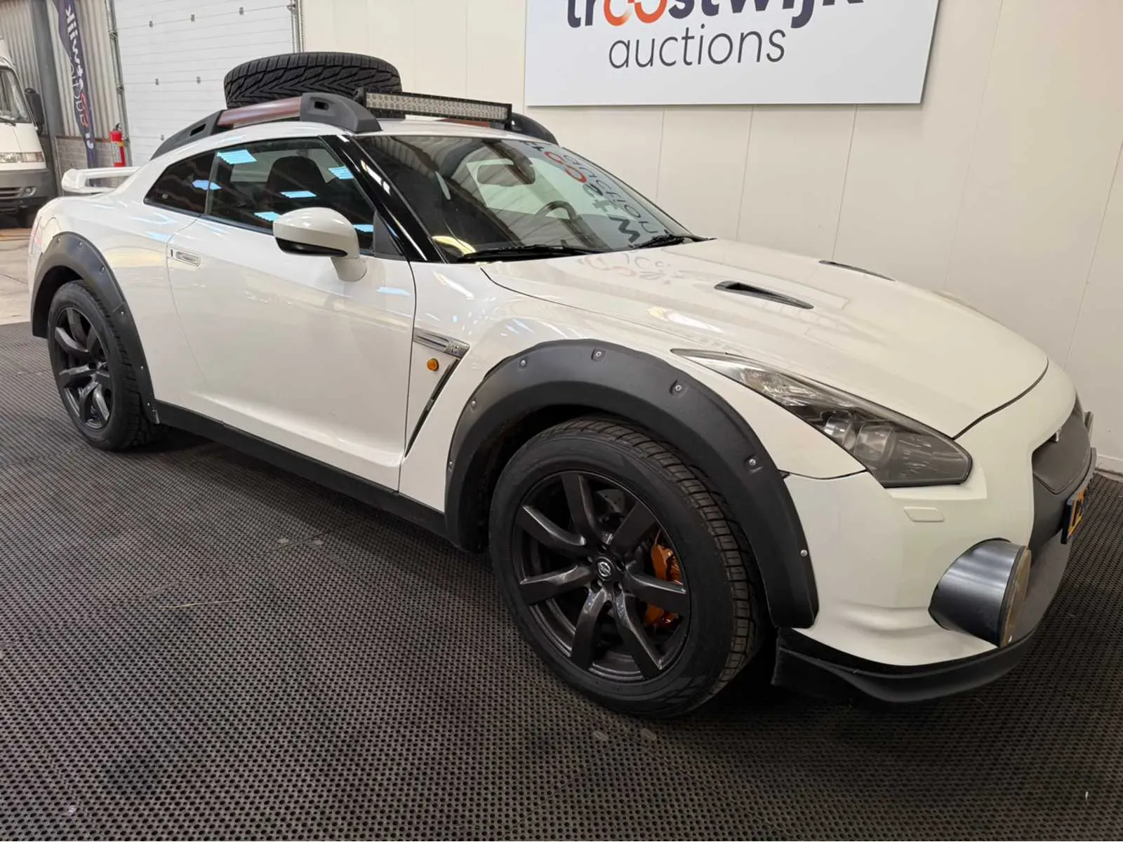 Nissan GT-R