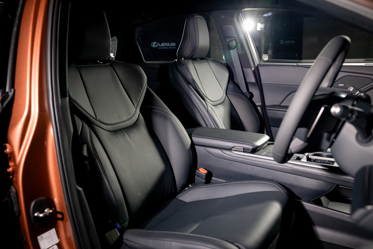 THE ALL-NEW LEXUS ES