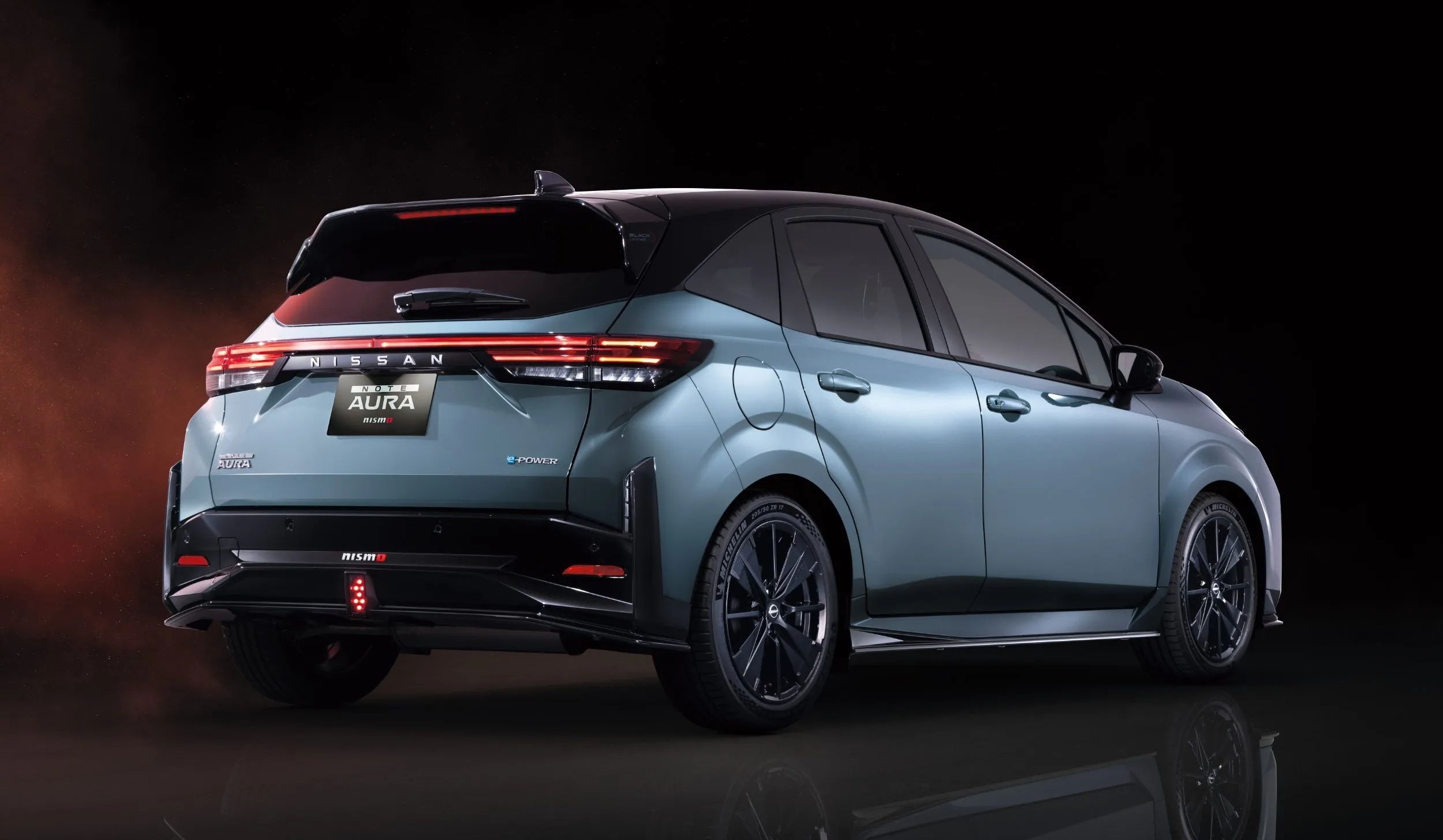 Nissan Note Aura Nismo Black Limited