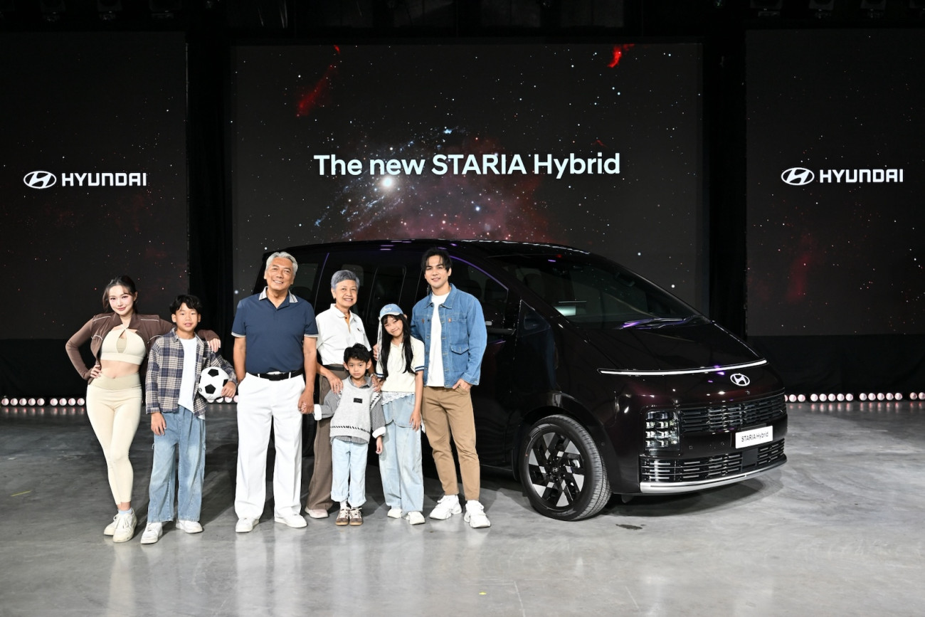 STARIA Hybrid