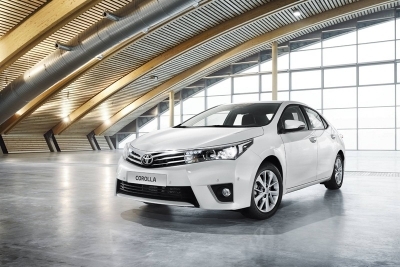 เผยทุกข้อมูล  2014 Toyota Corolla Euro Spec