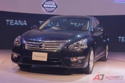 Nissan Teana 2014  ออพชั่นสุดล้ำไร้เงา  V6