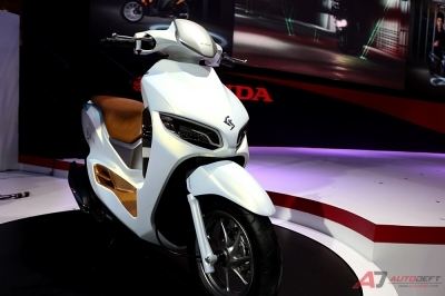  Honda Es01  เปลี่ยนโลกให้ล้ำ หรือนี่คือว่าที่ Honda Click