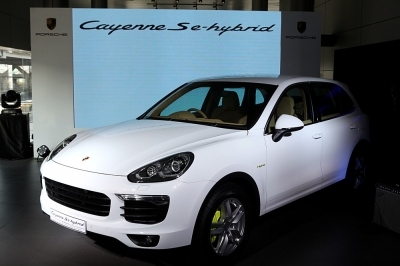 Porsche Cayenne S E-Hybrid  SUV Premium หัวใจรักษ์โลก
