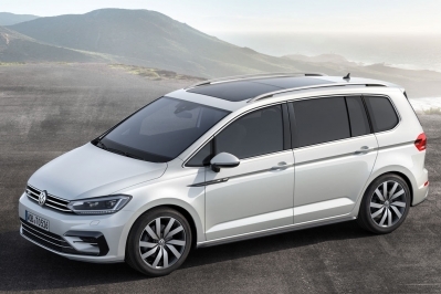 Volkswagen Touran  รุ่นใหม่ร่าง   MPV 